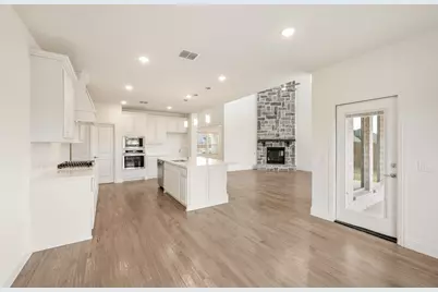 16421 Boston Ivy Drive, Fort Worth, TX 76247 - Photo 18