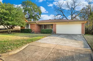 1108 Paula Dr, Arlington, TX 76012 - Photo 1