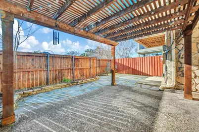 2901 Country Place Circle, Carrollton, TX 75006 - Photo 20