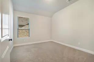 2811 Diamond Ridge Dr, Arlington, TX 76001 - Photo 18