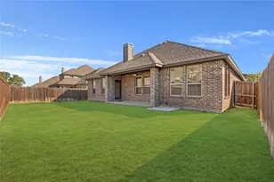 2811 Diamond Ridge Dr, Arlington, TX 76001 - Photo 32