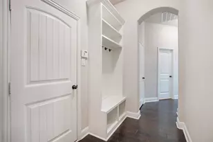 2811 Diamond Ridge Dr, Arlington, TX 76001 - Photo 6