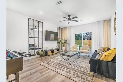 2610 Birmingham Avenue, Dallas, TX 75215 - Photo 2