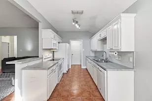 4912 Arborgate Dr, Arlington, TX 76017 - Photo 18