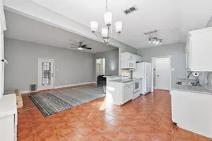 4912 Arborgate Dr, Arlington, TX 76017 - Photo 8