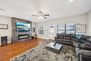 7508 W Shore Dr, The Colony, TX 75056 - Photo 10