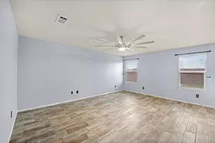 412 Sandy Creek Dr, Fort Worth, TX 76131 - Photo 10