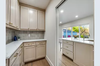 6611 Blessing Drive, Dallas, TX 75214 - Photo 14