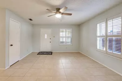 6517 Oak Forest Court, Fort Worth, TX 76112 - Photo 6