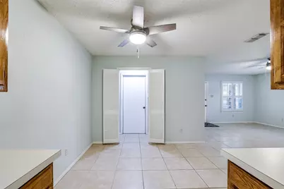 6517 Oak Forest Court, Fort Worth, TX 76112 - Photo 10