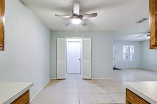 6517 Oak Forest Ct, Fort Worth, TX 76112 - Photo 10