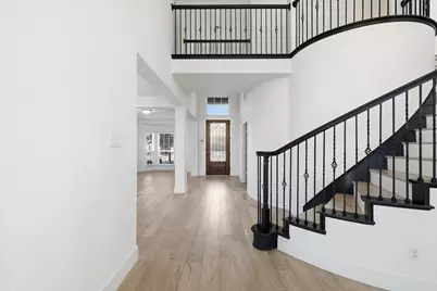 11813 Smithton Avenue, McKinney, TX 75071 - Photo 10