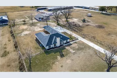 10422 Strittmatter Road, Pilot Point, TX 76258 - Photo 26