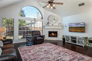 2409 Chesterwood Dr, Little Elm, TX 75068 - Photo 2