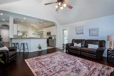 2409 Chesterwood Drive, Little Elm, TX 75068 - Photo 6