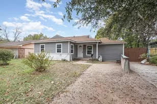 517 Thompson St, Irving, TX 75061 - Photo 2