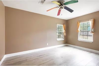 517 Thompson Street, Irving, TX 75061 - Photo 16