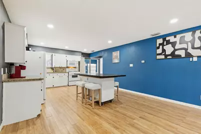 102 Woodland Drive, Highland Village, TX 75077 - Photo 8