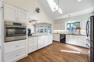 9702 El Patio Dr, Dallas, TX 75218 - Photo 10