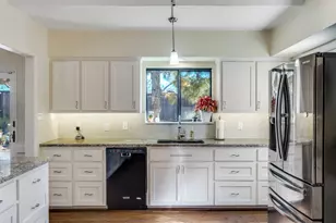 9702 El Patio Dr, Dallas, TX 75218 - Photo 8