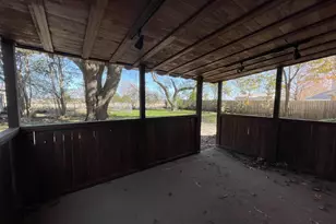 113 Deerwood Ln, Waxahachie, TX 75165 - Photo 12