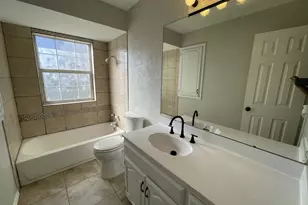 113 Deerwood Ln, Waxahachie, TX 75165 - Photo 10