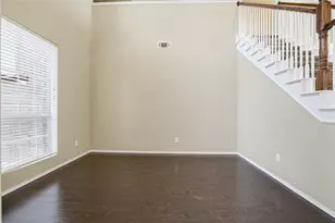 704 Rolling Hills Ln, DeSoto, TX 75115 - Photo 8