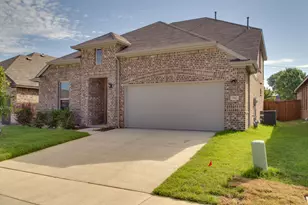 7612 Spring Dr, Watauga, TX 76148 - Photo 2