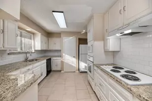 2317 Jenson Cir, Fort Worth, TX 76112 - Photo 8