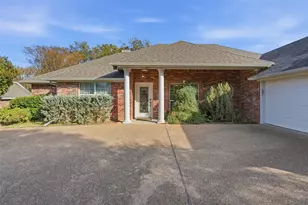 9120 Monarch Dr, Waco, TX 76712 - Photo 2