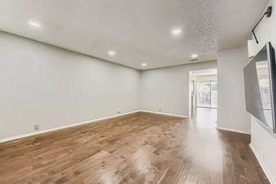 11907 Leisure Drive, Dallas, TX 75243 - Photo 6