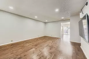 11907 Leisure Dr, Dallas, TX 75243 - Photo 6