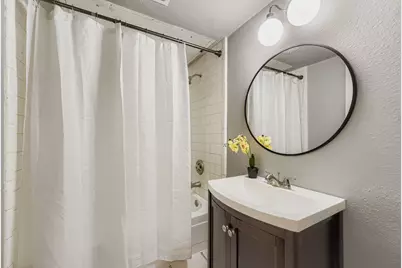 11907 Leisure Drive, Dallas, TX 75243 - Photo 16