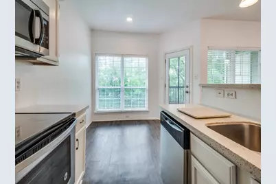 4113 Esters Road #605, Irving, TX 75038 - Photo 6