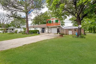210 Davis Ranch Rd, Alvarado, TX 76009 - Photo 2