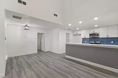 12816 Woodbend Court, Dallas, TX 75243 - Photo 10
