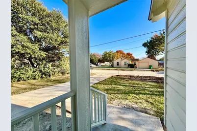 1104 W 10th Street, McGregor, TX 76657 - Photo 4