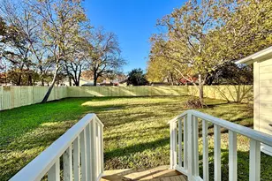 1104 W 10th St, McGregor, TX 76657 - Photo 32