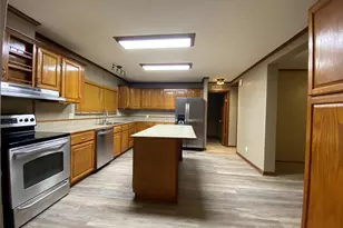6809 Red Fox Ct, Granbury, TX 76049 - Photo 6