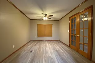 6809 Red Fox Ct, Granbury, TX 76049 - Photo 10