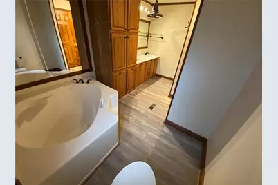 6809 Red Fox Court, Granbury, TX 76049 - Photo 20