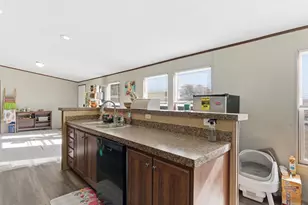 2722 Denver Rd, Sunset, TX 76270 - Photo 4