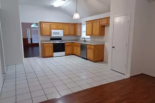 5707 Blue Meadow Trail, Arlington, TX 76017 - Photo 6