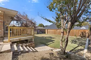 320 S Irving Heights Dr, Irving, TX 75060 - Photo 36