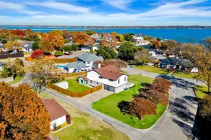 401 Point Royal Dr, Rowlett, TX 75087 - Photo 4