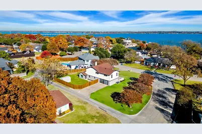 401 Point Royal Drive, Rowlett, TX 75087 - Photo 2