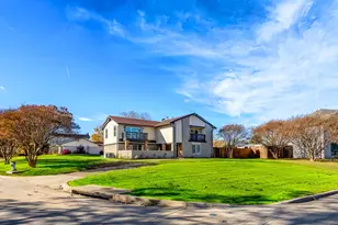 401 Point Royal Dr, Rowlett, TX 75087 - Photo 4