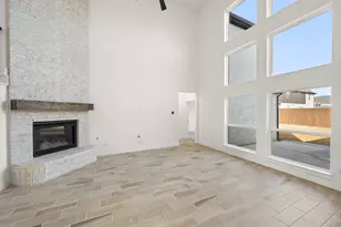 312 Lovett Ln, Burleson, TX 76028 - Photo 8