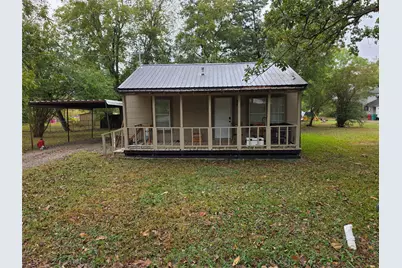 240 S College Street, Deport, TX 75435 - Photo 1