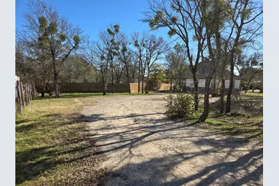 3704 Canyon Road, Granbury, TX 76049 - Photo 28